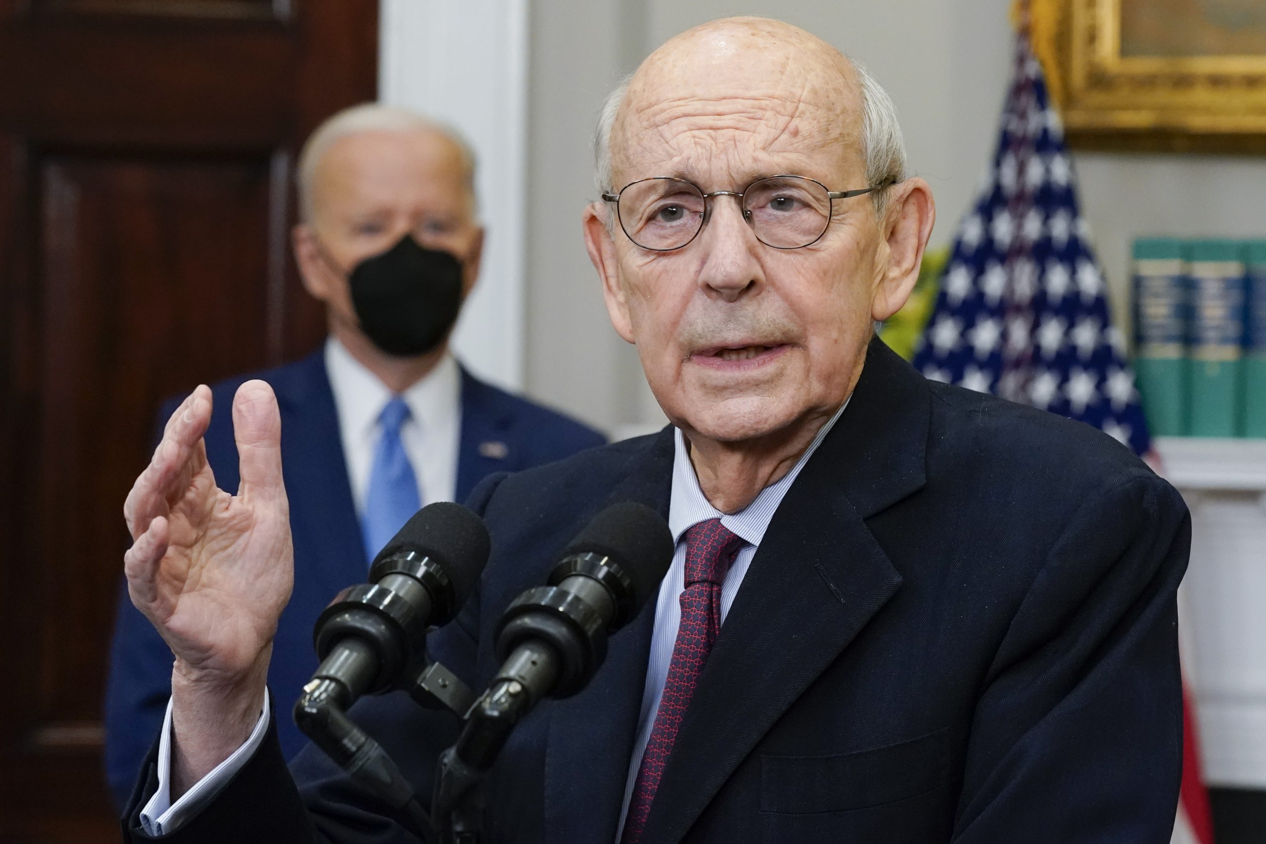 Retired Justice Stephen Breyer joining Harvard law faculty What's Up Newp(02)