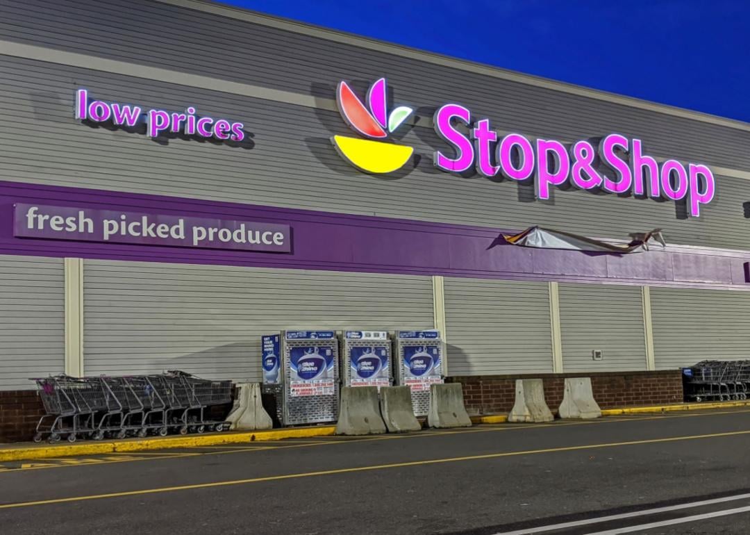 Stop & Shop to hold a oneday career fair across 19 Rhode Island stores