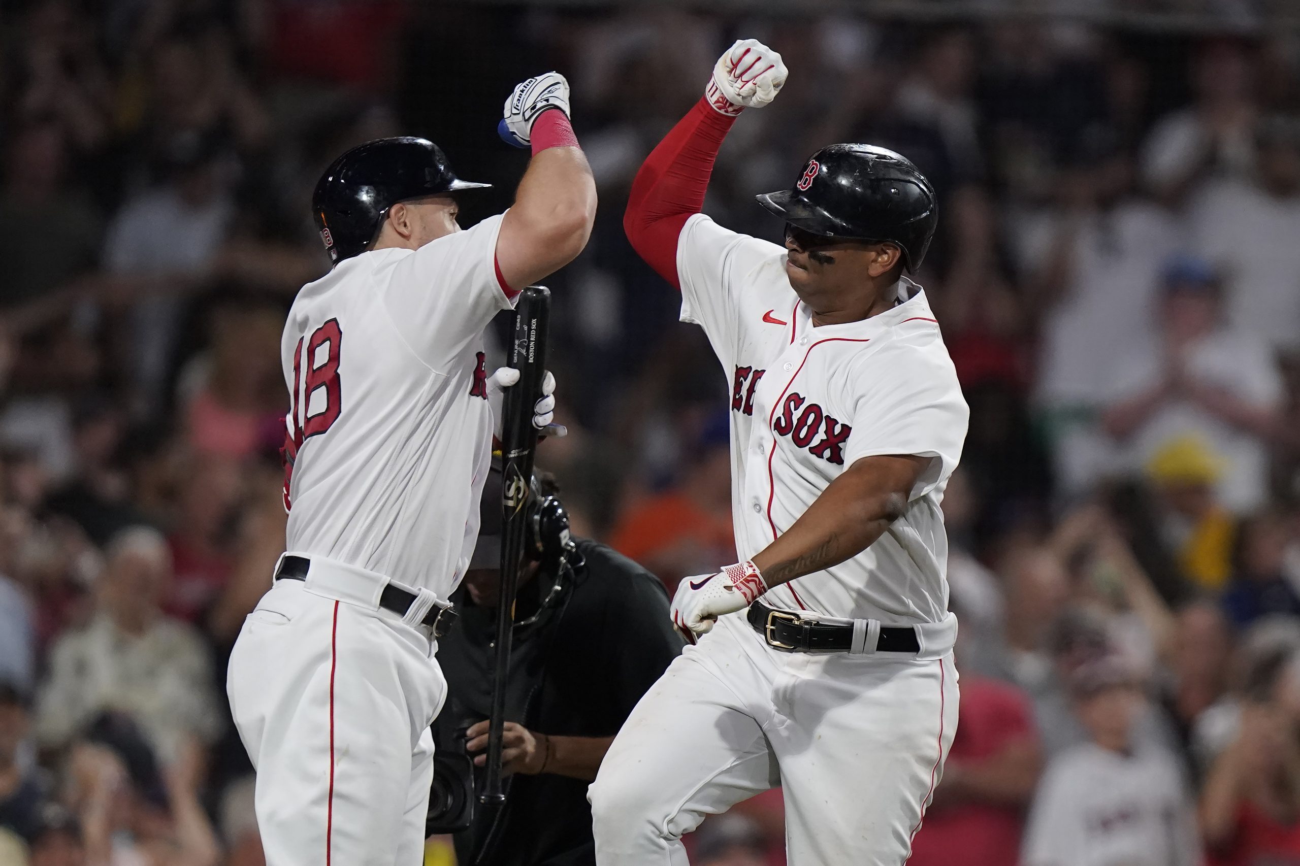 Devers and Duvall lead the Red Sox offense in a 6-1 win over the Mets