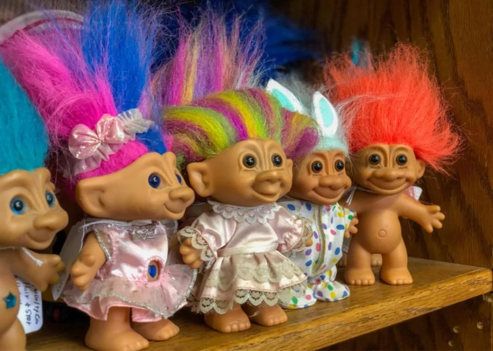 Unlock A World Of Fun With Rainbow Friends Dolls & Peripheral