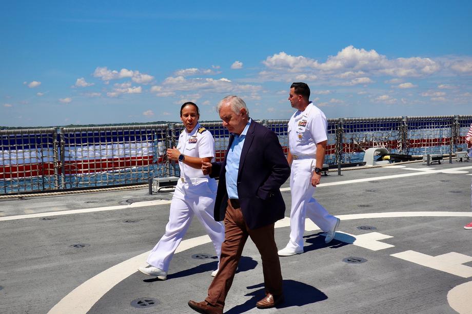 Sen Reed Military Senator Reed visits USS Marinette while it's anchored in Narragansett ...