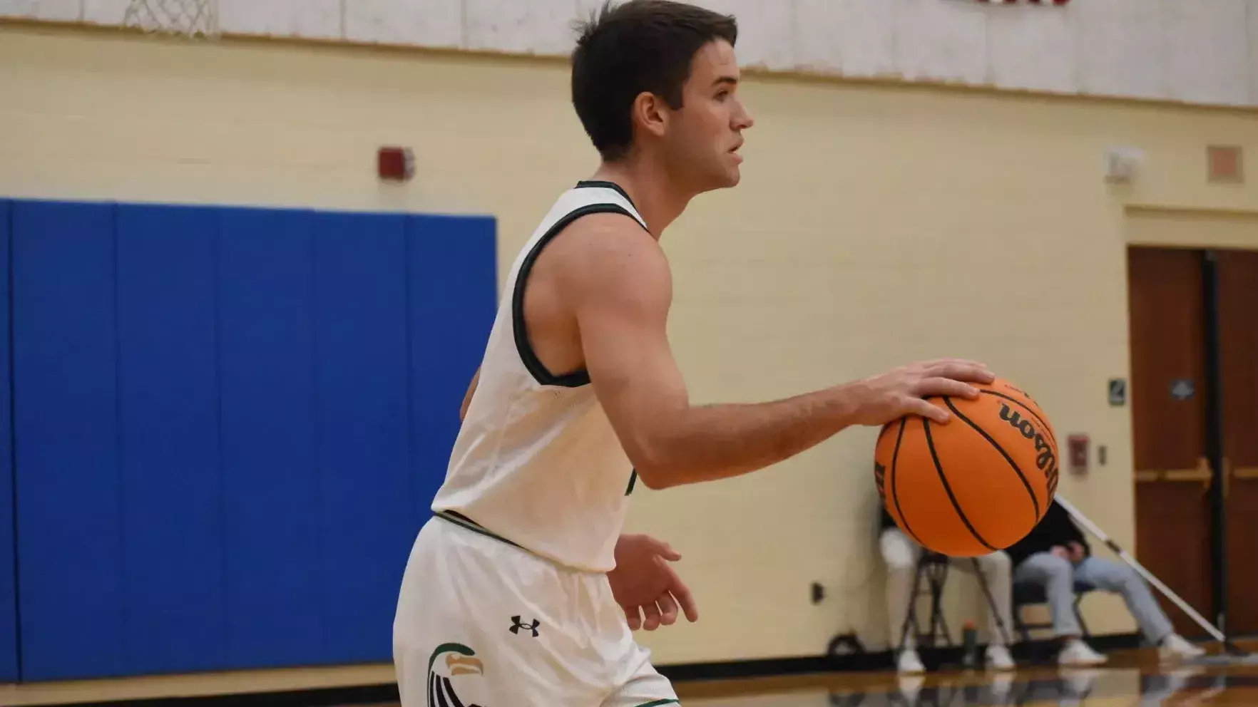 Salve Regina men’s basketball cruises past Coast Guard, 94-69