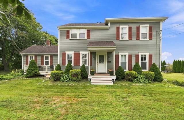 Home of the Week: 481 Oliphant Lane offers space, location and rental potential in Middletown