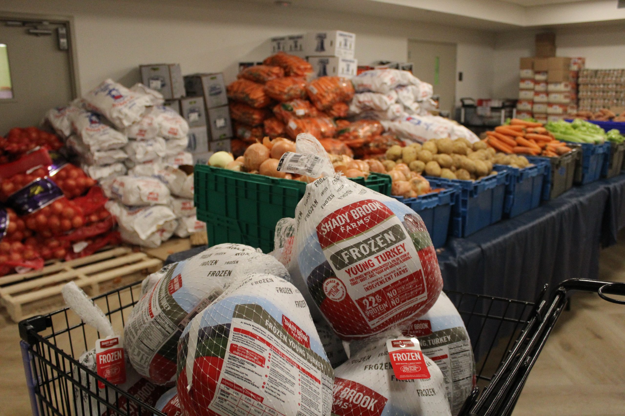 MLK Community Center opens registration for Thanksgiving, holiday meals and Santa’s Workshop